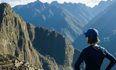 Vista panorámica de Machu Picchu al amanecer durante un tour full day.