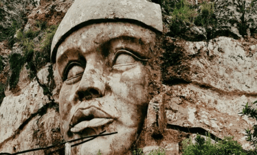 Tour místico Cusco: rituales ancestrales en un paisaje impresionante.