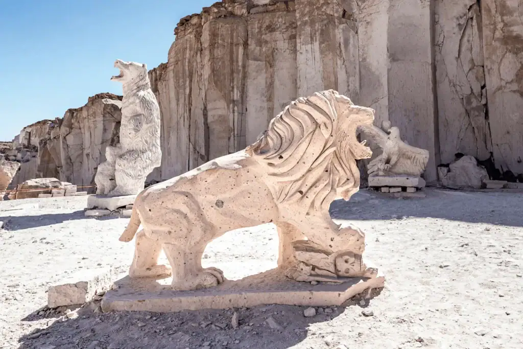 Art du sillar et tailleurs de pierre, tradition vivante à Arequipa