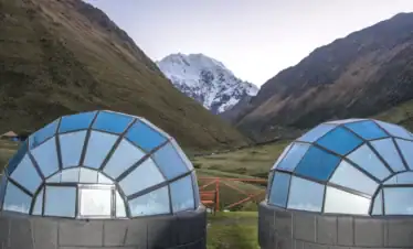 Lodge del Cielo en Soraypampa con vista al nevado Salkantay