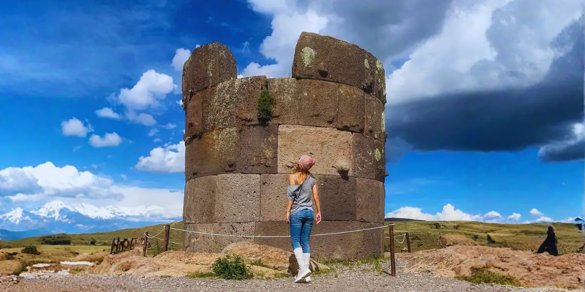 Tour Chullpas de Sillustani Puno 2026 — Turismo Liberty