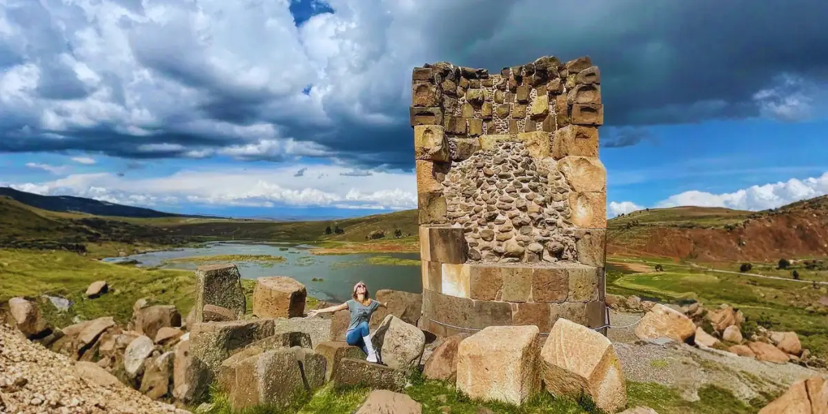 Lagune Umayo Sillustani Puno 2026 — Turismo Liberty
