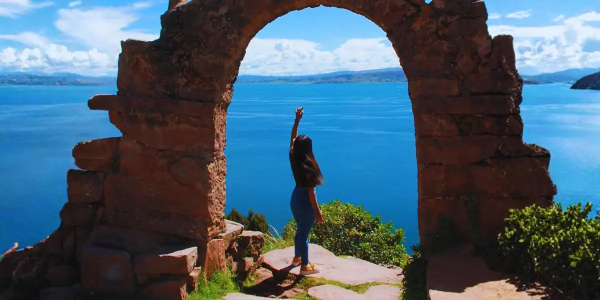 Tour Puno 3 días 2 noches Uros Amantaní Taquile 2026 — Turismo Liberty