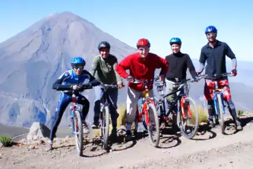 Downhill Volcán Chachani en Arequipa 2026 — Turismo Liberty
