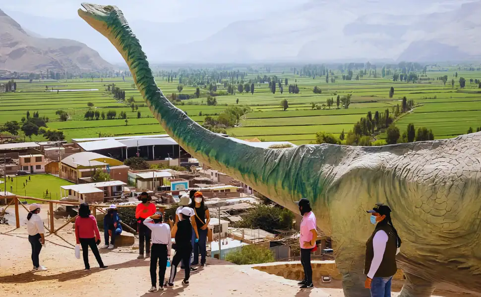 Huellas de Dinosaurio en Arequipa 2026 — Turismo Liberty